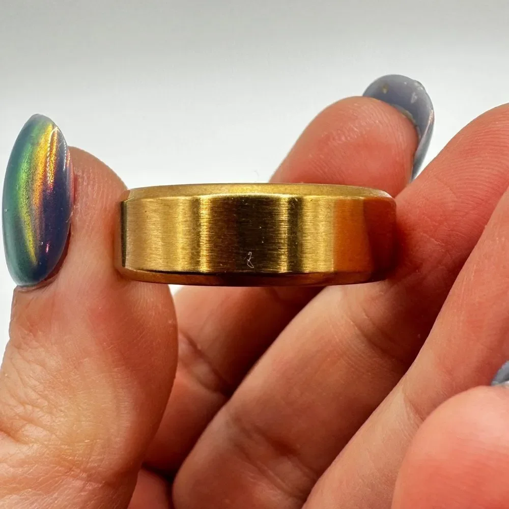 Size 13 brushed gold tone metal Men's‎ fashion ring/wedding band